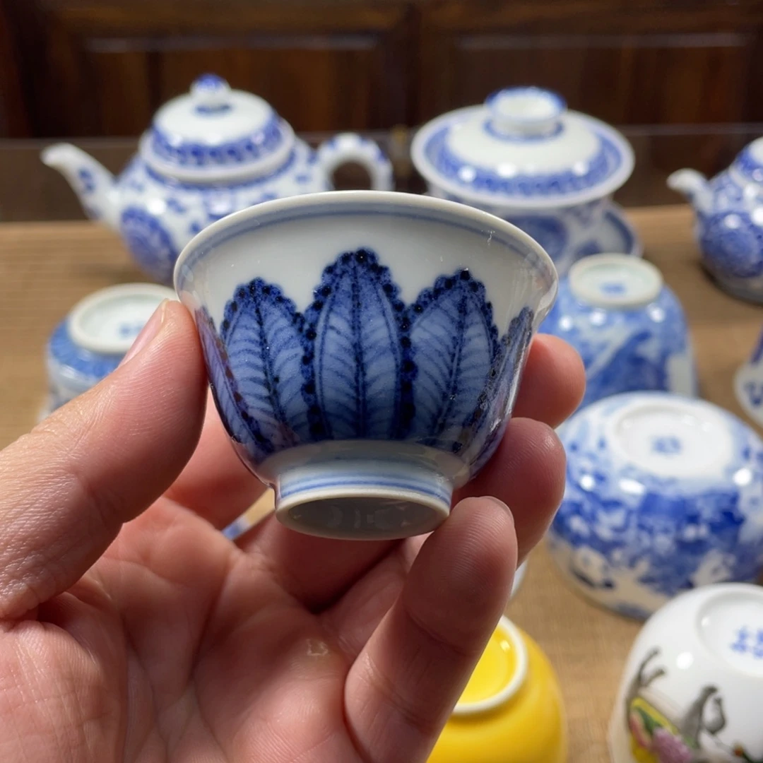 至善雅器蕉叶纹小撇口杯