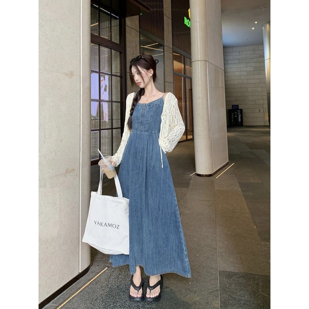 夏季时尚镂空外穿长袖针织衫显瘦收腰牛仔吊带连衣裙女两件套装女