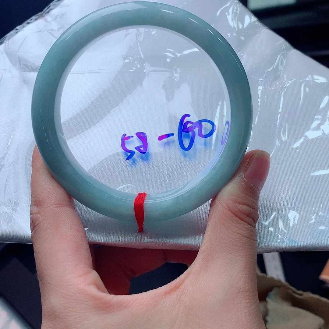 翡翠手镯未镶嵌买断
