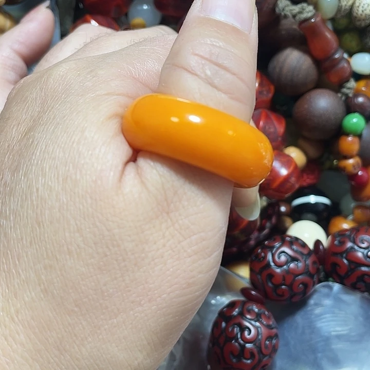 琉璃/树脂/塑料类