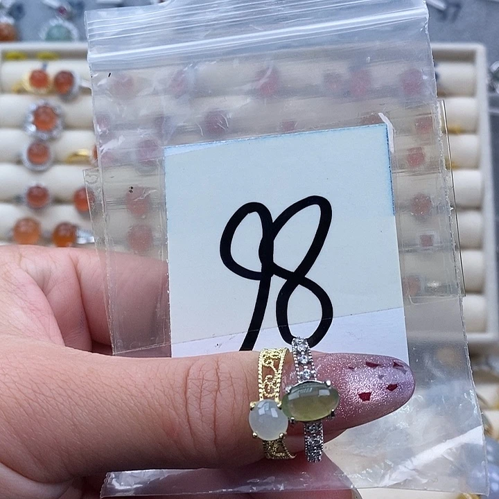 翡翠未镶嵌戒指缅甸