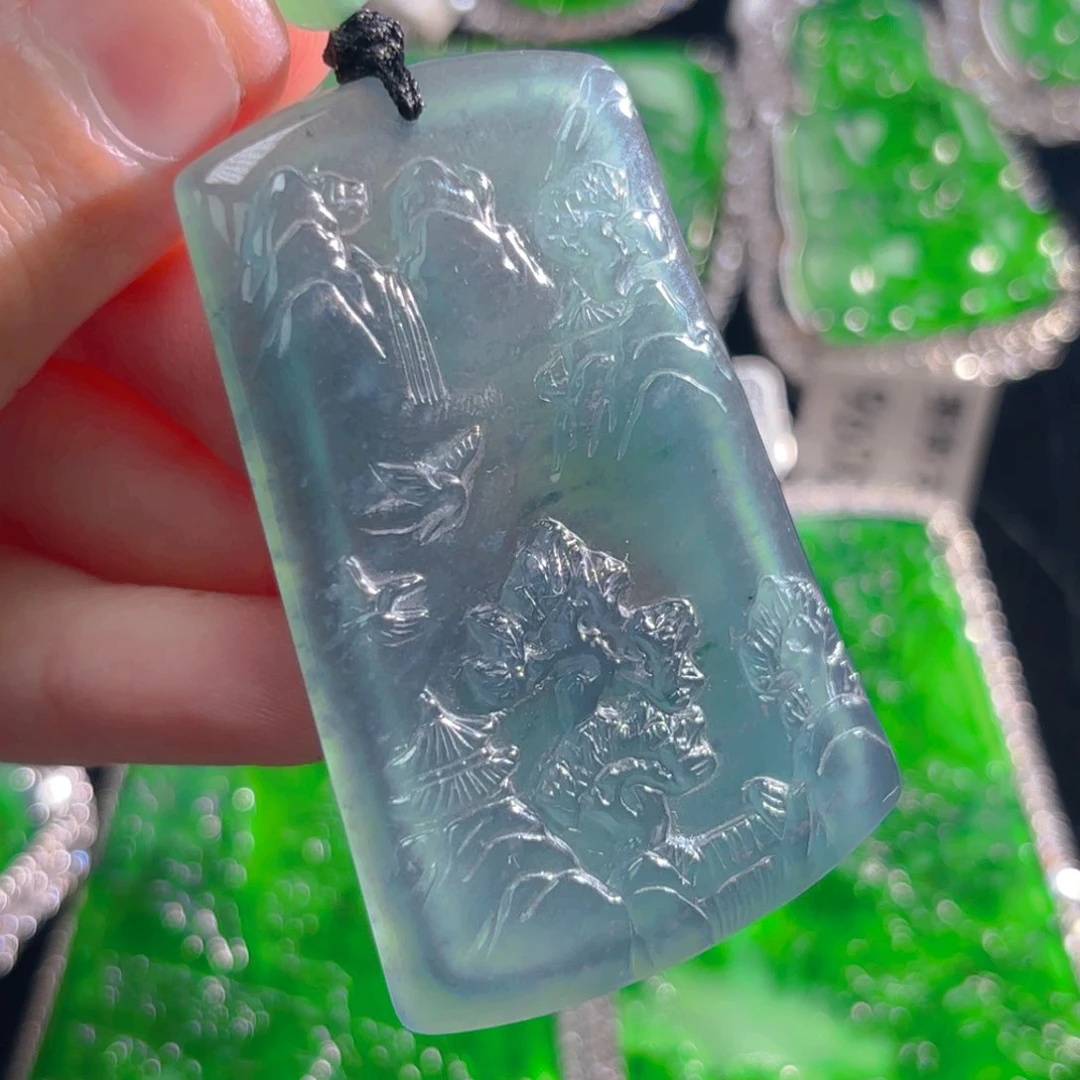 翡翠颈饰未镶嵌山水牌