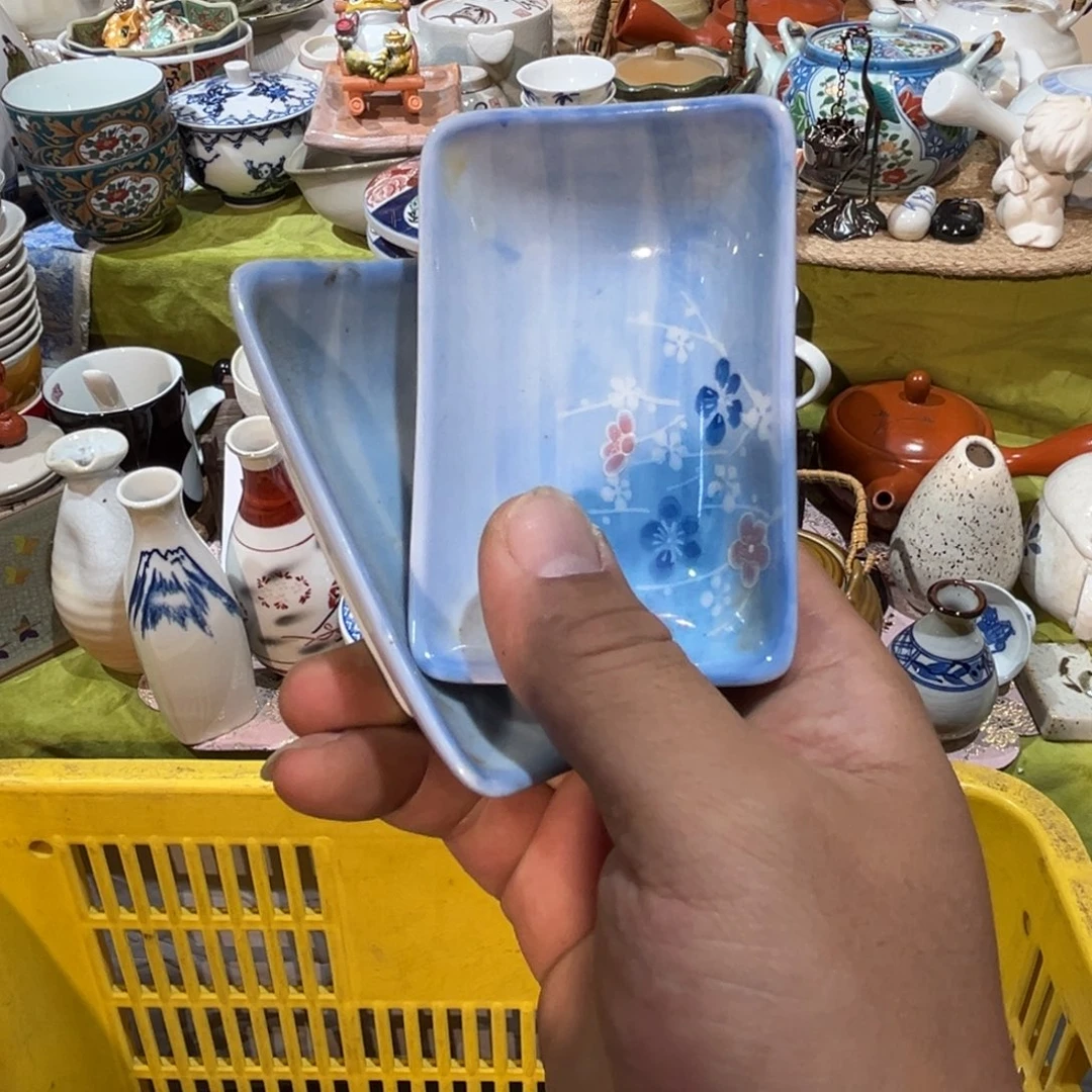 杉***亚其他散瓷，默认微瑕，完美者慎拍