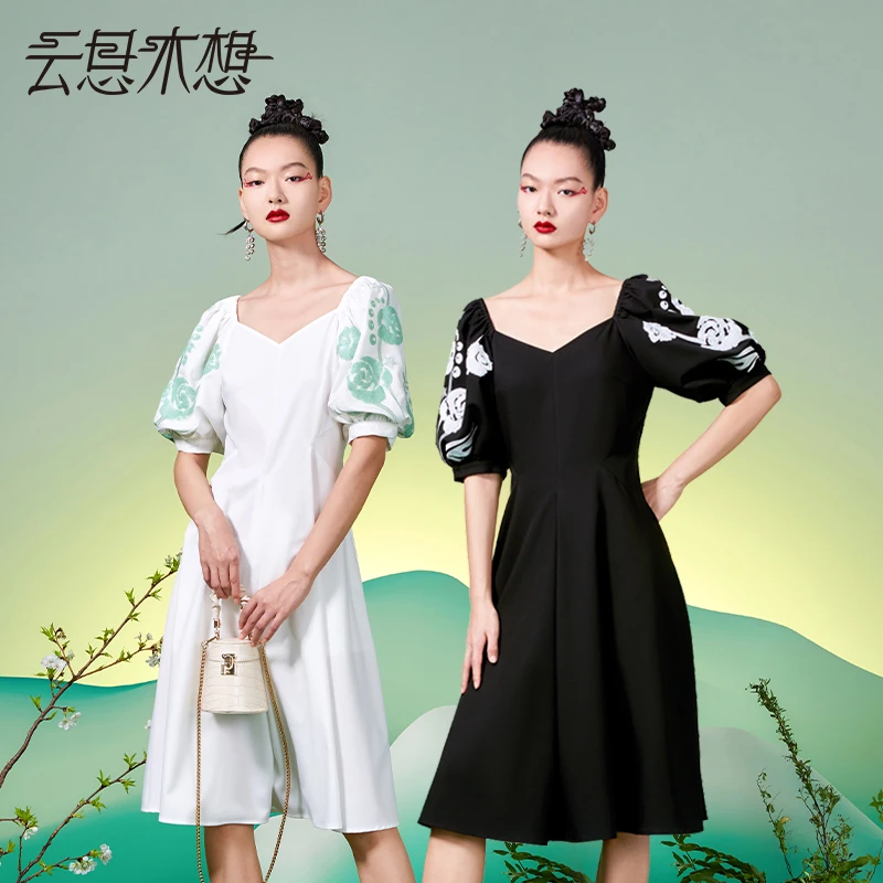 云思木想摩登中国风2022夏季新款玫瑰芳菲珠片绣优雅连衣裙19565