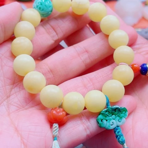 蜜蜡手链未镶嵌多样性发货
