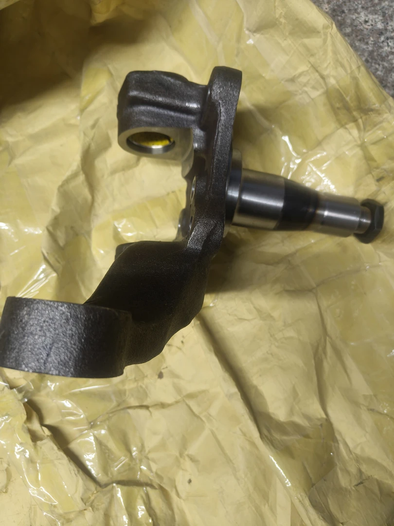 原厂J6L羊角轴 分型号 左右