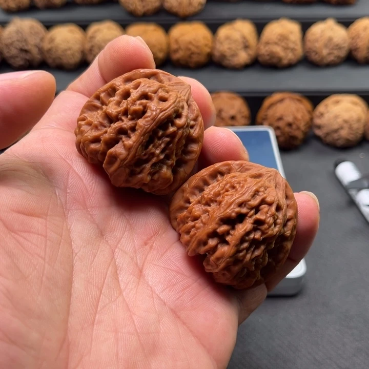 文玩核桃吊坠41平谷凹底