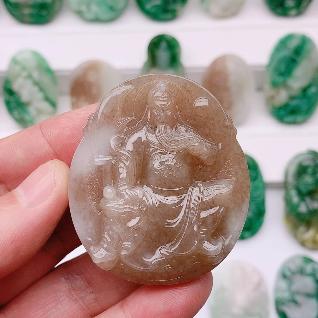 罗***生独山玉未镶嵌颈饰