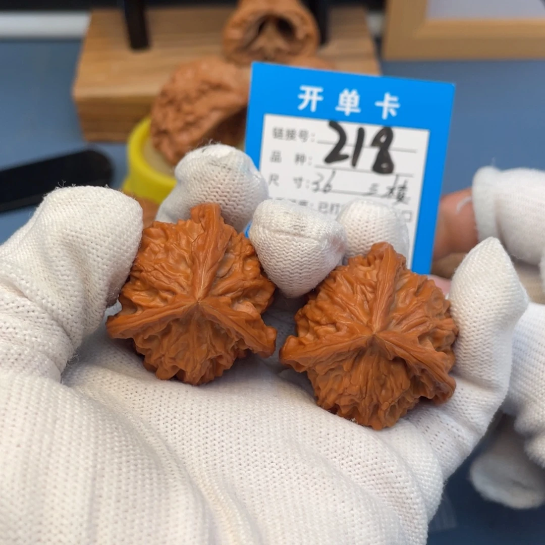 吊坠桃核文玩核桃