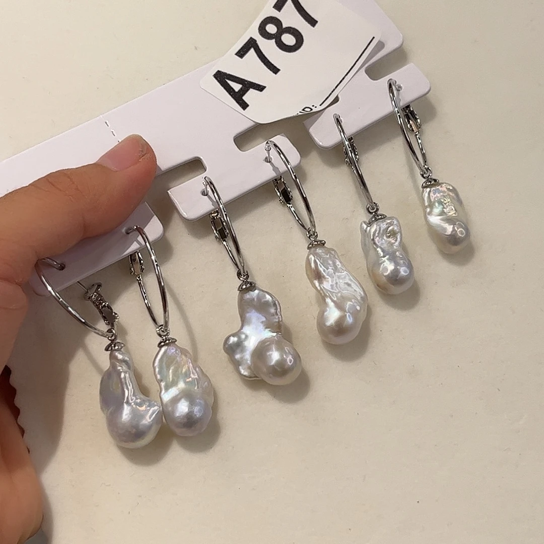 合金耳饰淡水珍珠