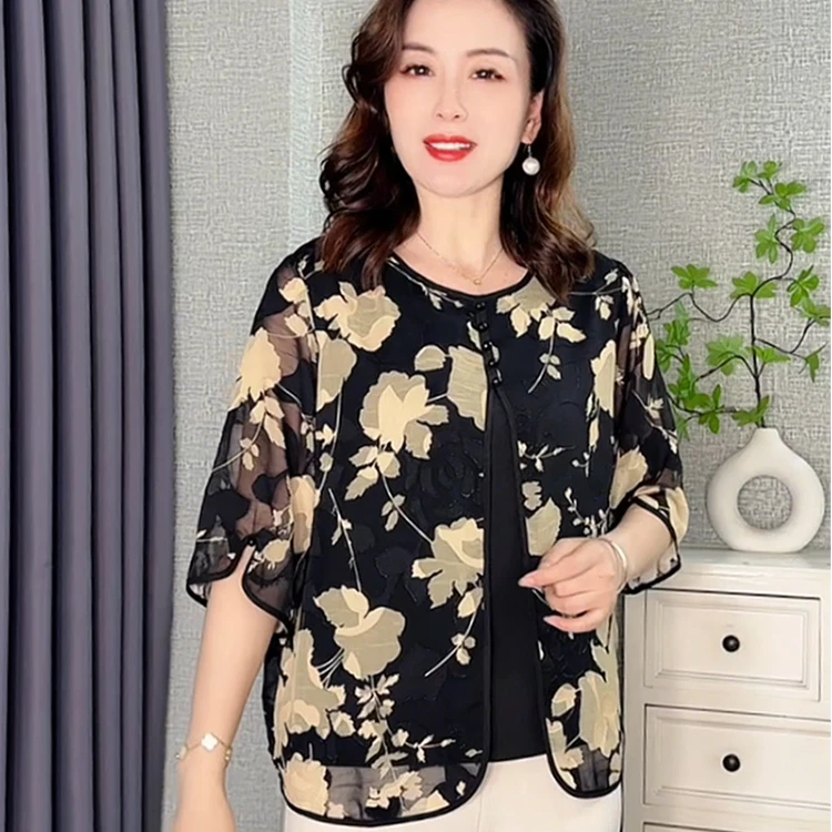 母亲节洋气衣服大码妈妈装40-50岁洋气上衣阔太太气质时髦新款t恤