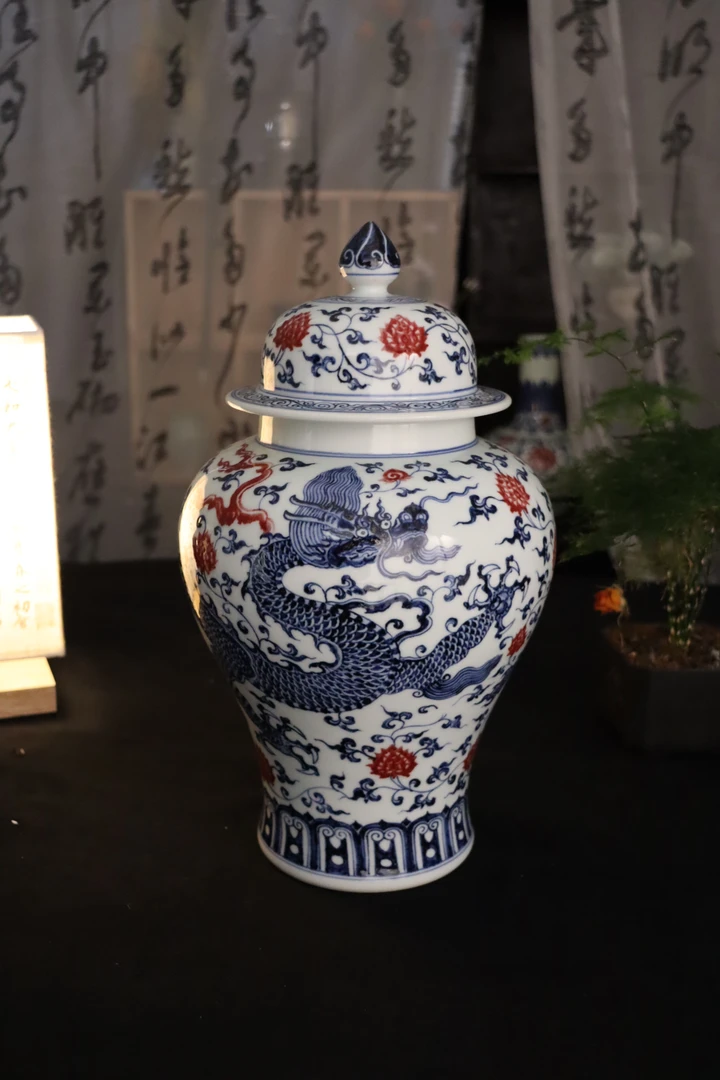 景德镇陶瓷全手工手绘 仿明原矿青花釉里红 龙穿缠枝将军罐中式