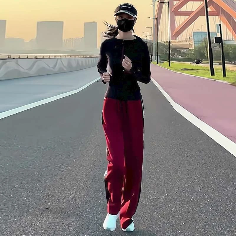 跑步训练服休闲运动套装女2025春季修身显瘦黑色上衣阔腿裤两件套