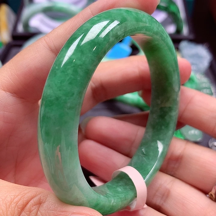 未镶嵌手镯翡翠翡翠