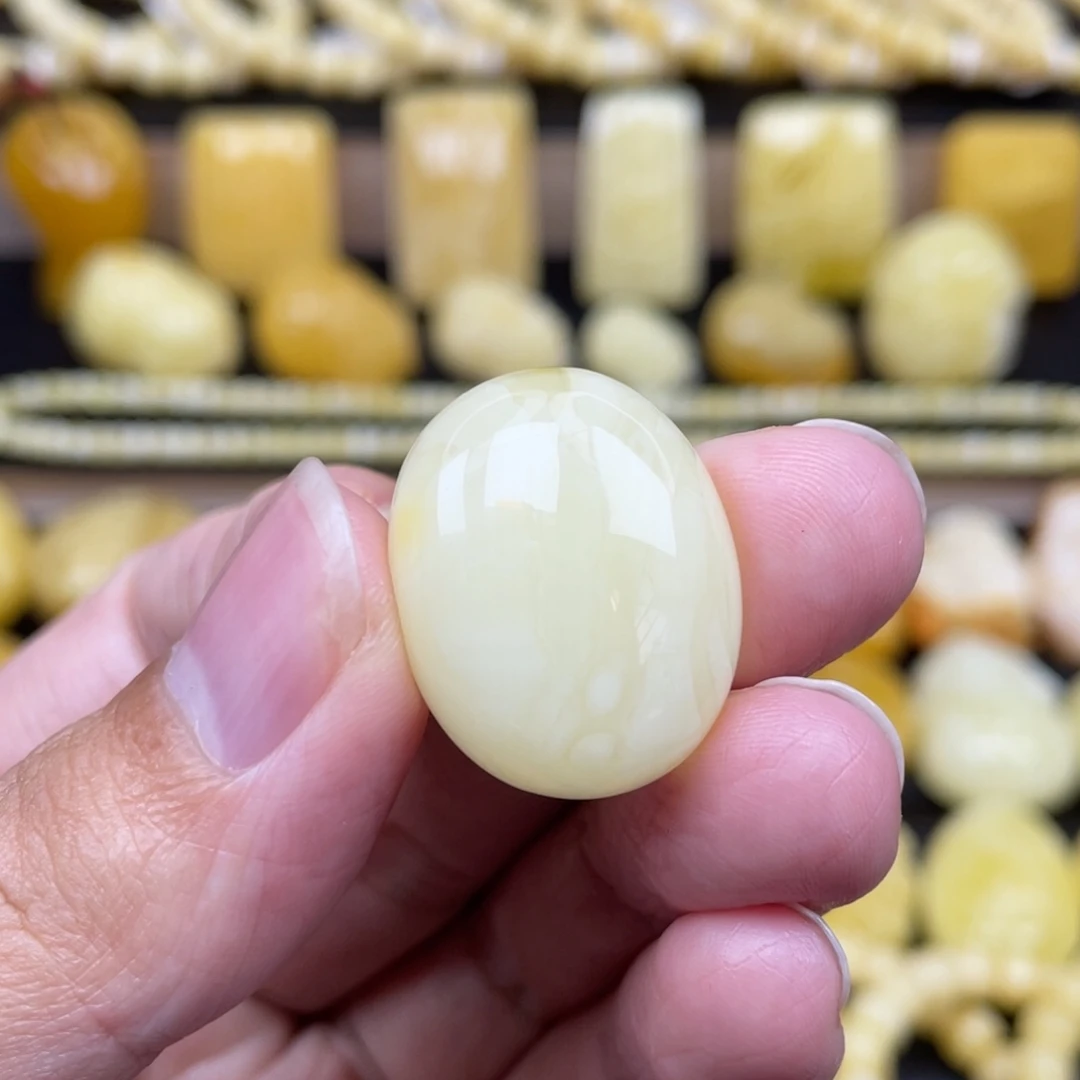 琥珀未镶嵌裸石琥珀蜜蜡