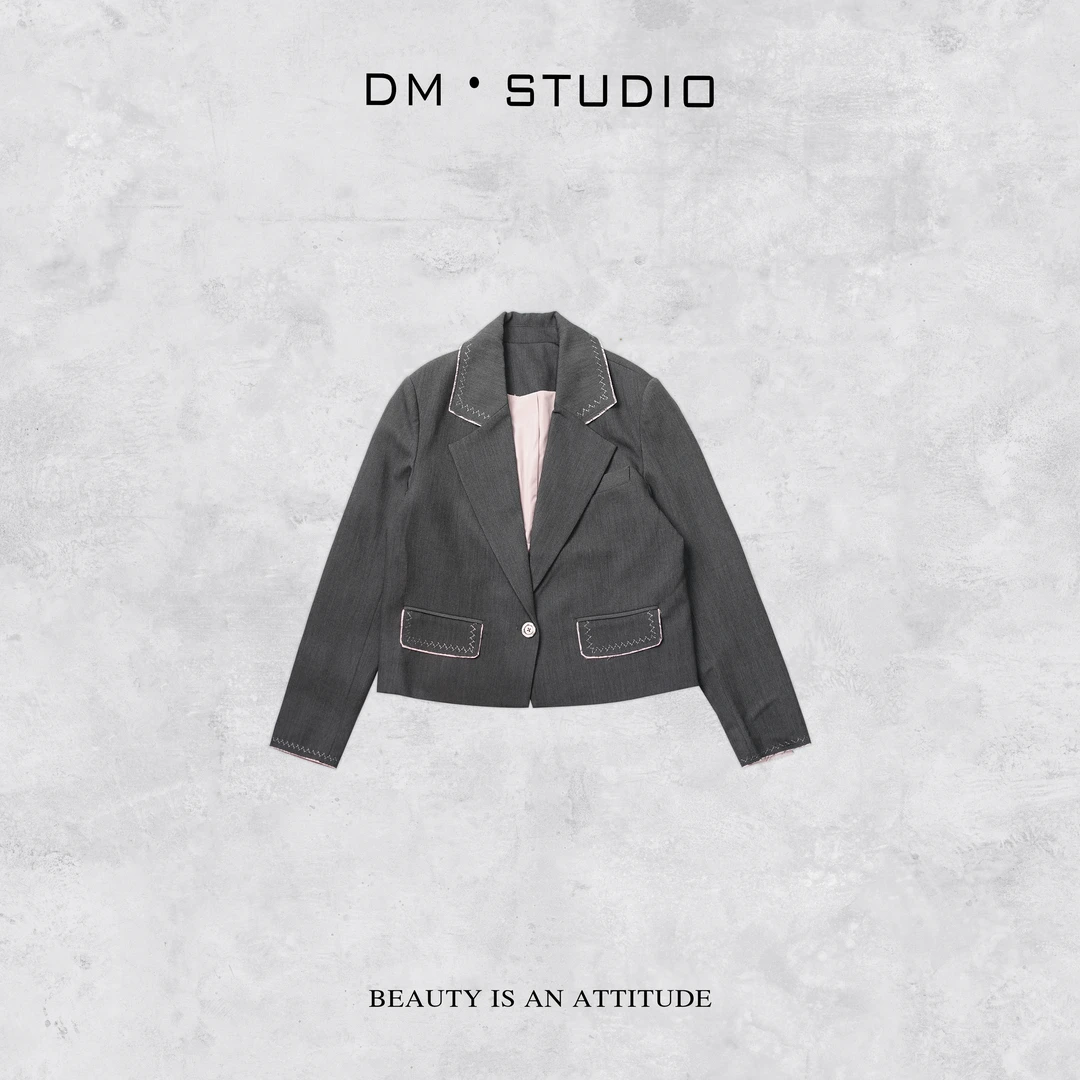 DEDM-DM•STUDIO/气质短款轻奢小众设计款撞色西服外套（A68016）