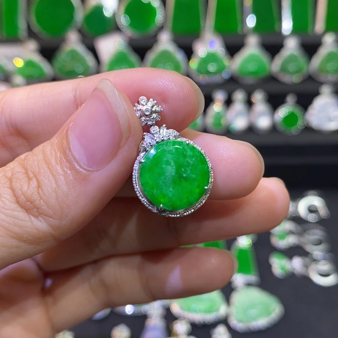 翡翠18K金镶嵌吊坠(不含链)