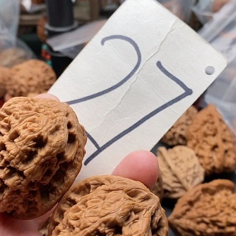 桃核吊坠卢*苏核桃的营养价值