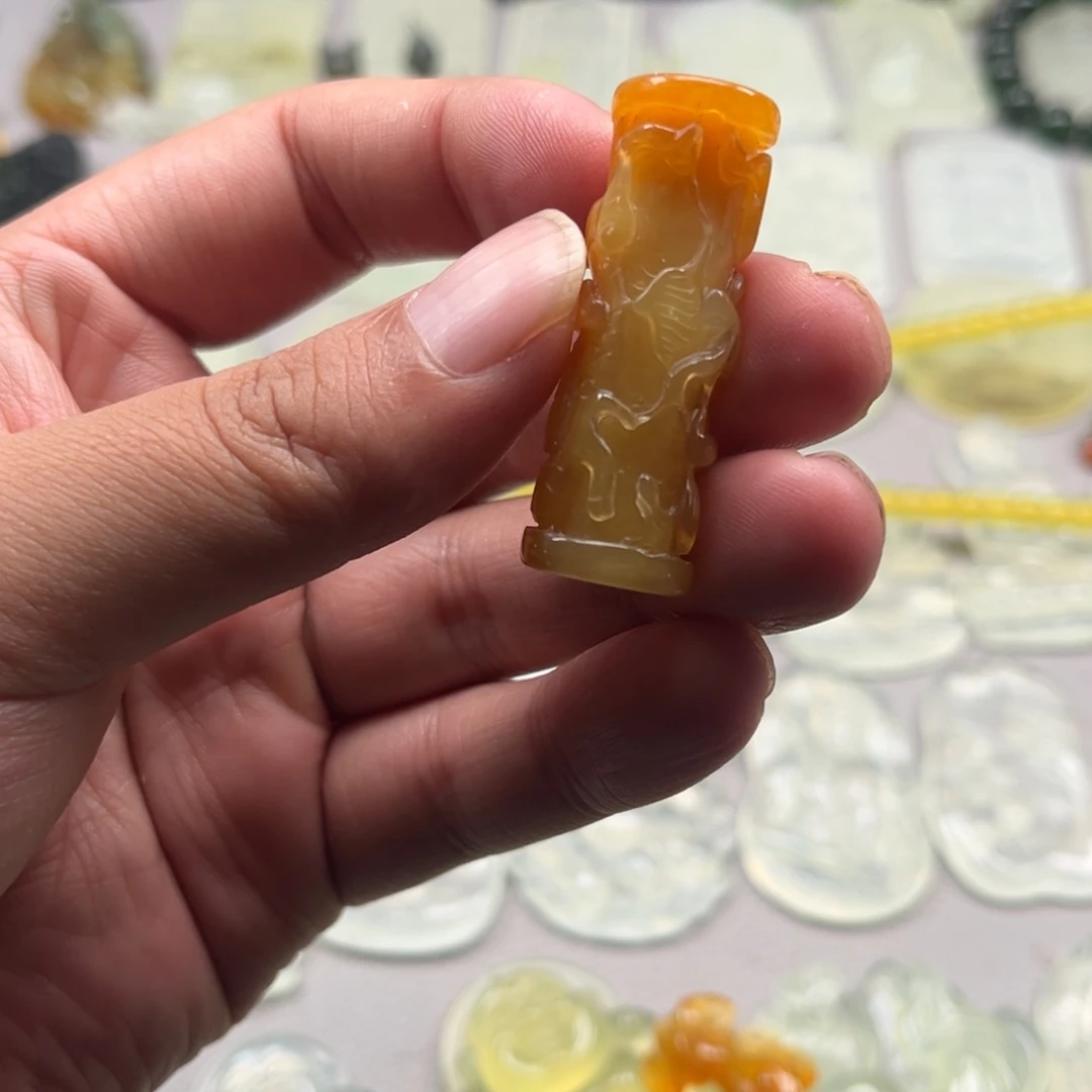 未镶嵌蛇纹石玉颈饰