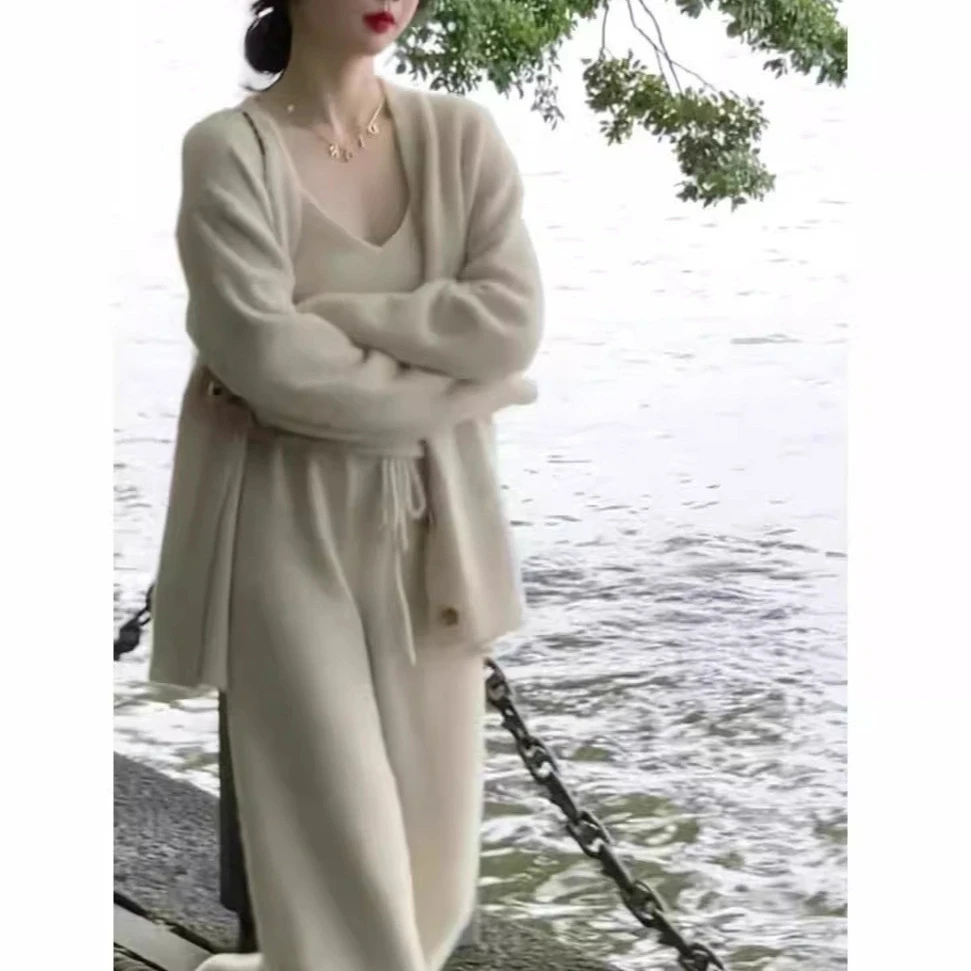 欧洲站秋冬季2025新款女装套装轻奢高级感女人味阔腿裤针织三件套