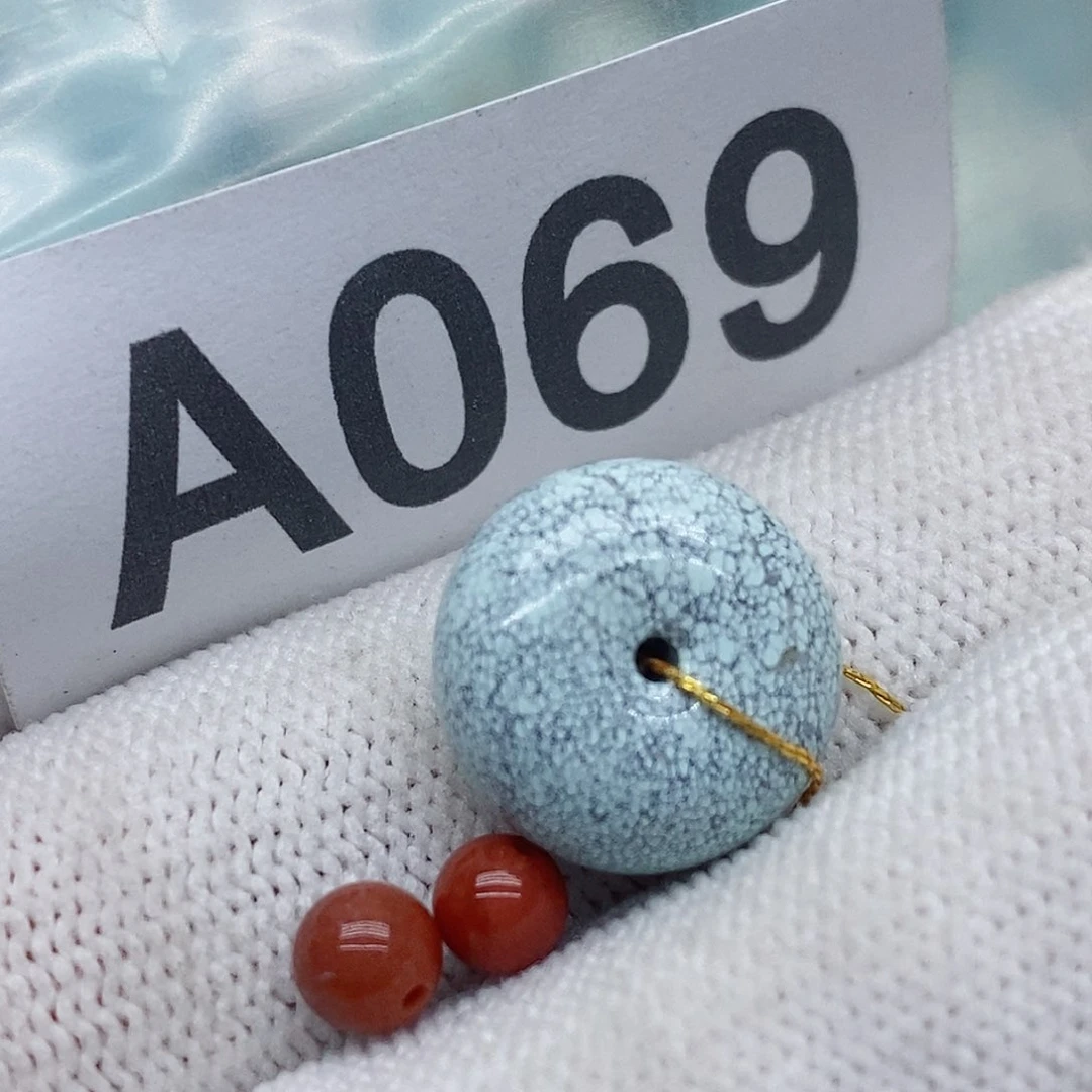 南红玛瑙未镶嵌珠宝奇石