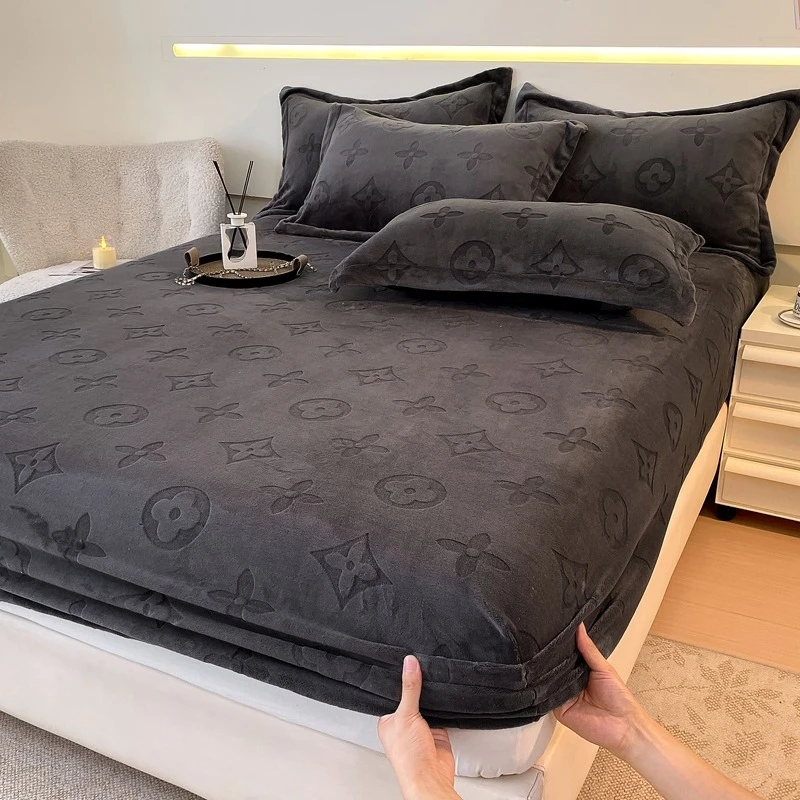 新款雕花高克重牛奶绒床笠加厚加绒床罩套席梦思床垫罩防滑防尘罩