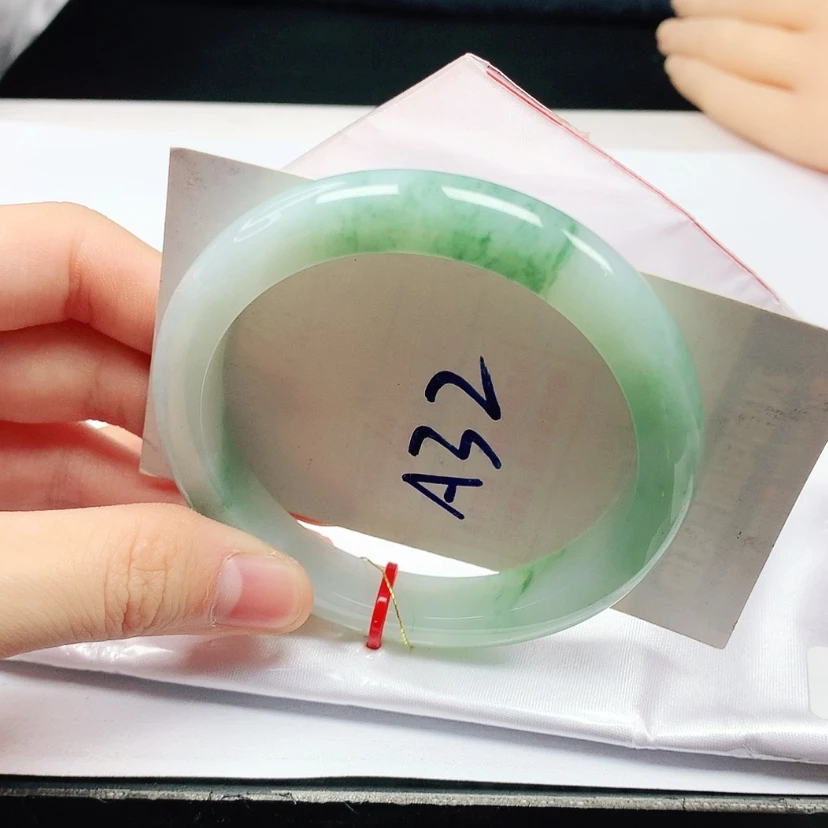 【闪购商品】翡翠手镯未镶嵌天然缅甸a货手镯57+