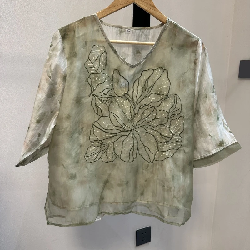 Y24 绿色刺绣荷叶短袖上衣