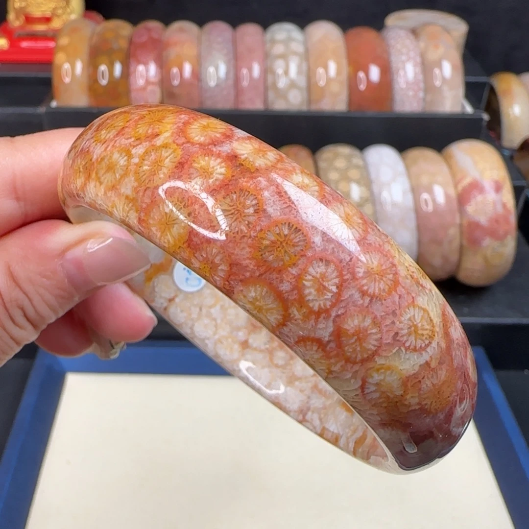 硅化玉手镯未镶嵌62圈彩花