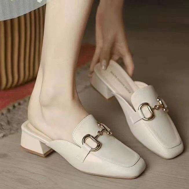 高品质夏季新款女鞋包头半拖外穿拖鞋金属扣装饰时尚百搭英伦风潮