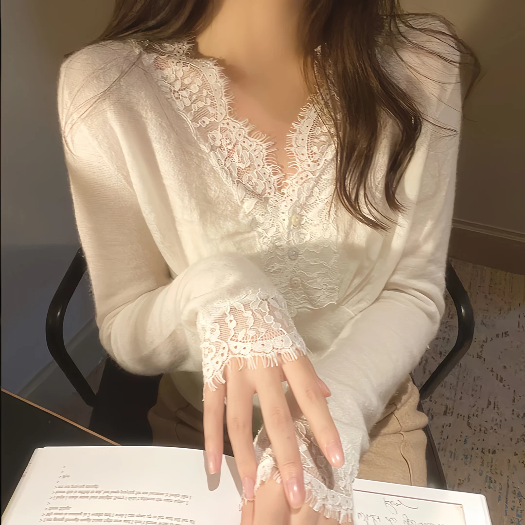 蕾丝v领内搭针织衫女春秋季2025年新款高级感短款开衫上衣打底衫