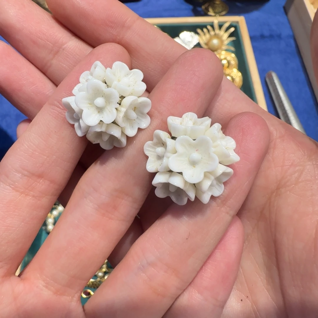 琉璃纯铜合金瑕疵