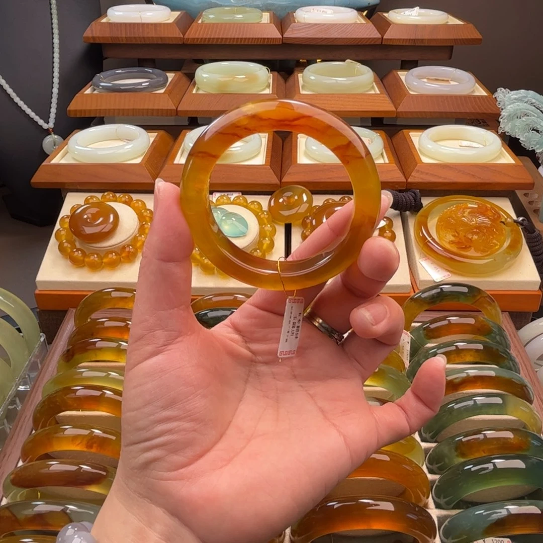 蛇纹石玉未镶嵌手镯56