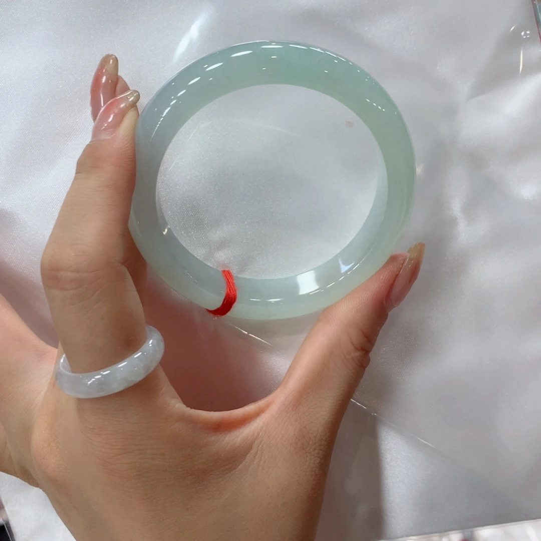 未镶嵌手镯翡翠伍*?买断