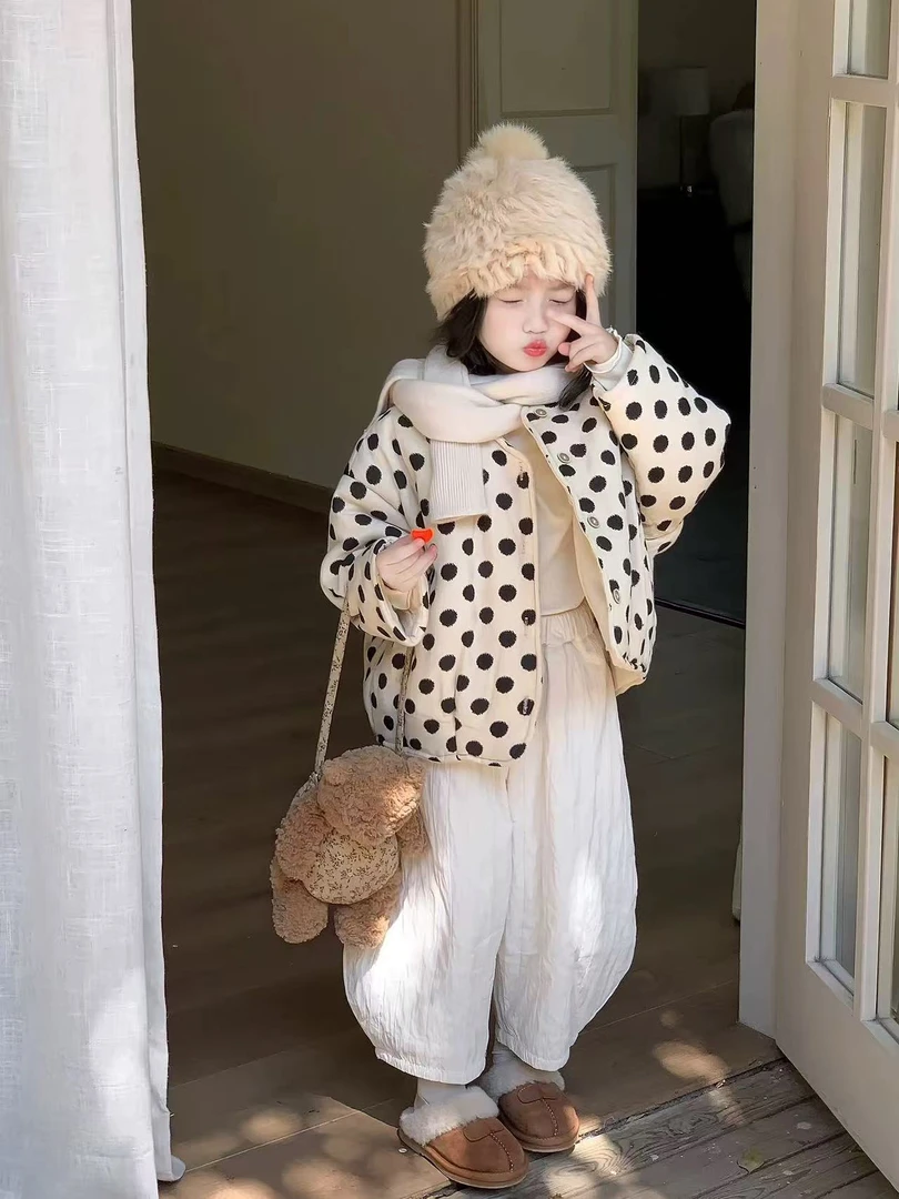 韩系女童圆点短款棉衣冬女宝宝洋气圆领宽松棉服儿童加厚保暖外套