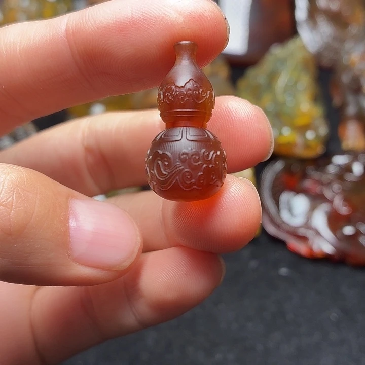 琥珀未镶嵌颈饰220