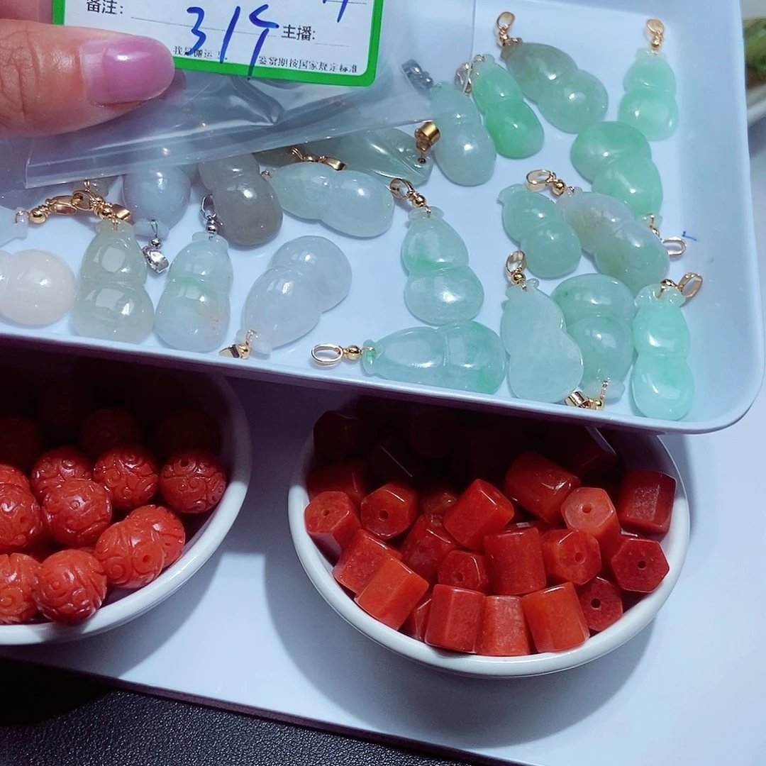 翡翠未镶嵌颈饰人**途12457745788