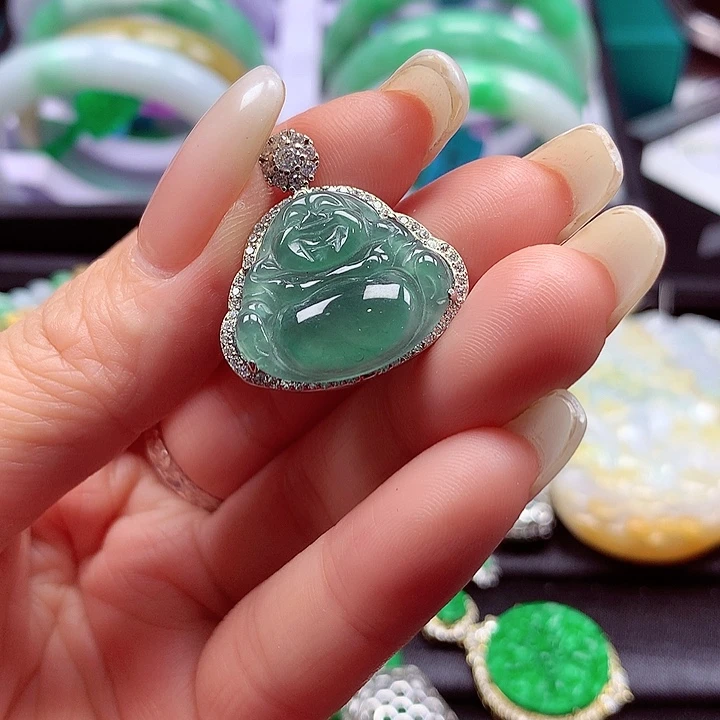 颈饰未镶嵌翡翠翡翠