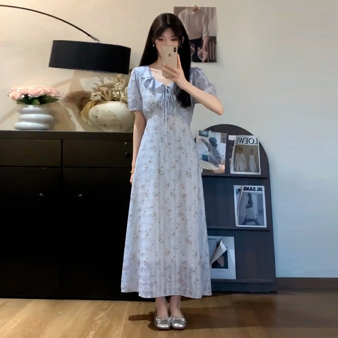 法式气质荷叶边蓝色碎花连衣裙女夏季2025高级感收腰显瘦长裙4760