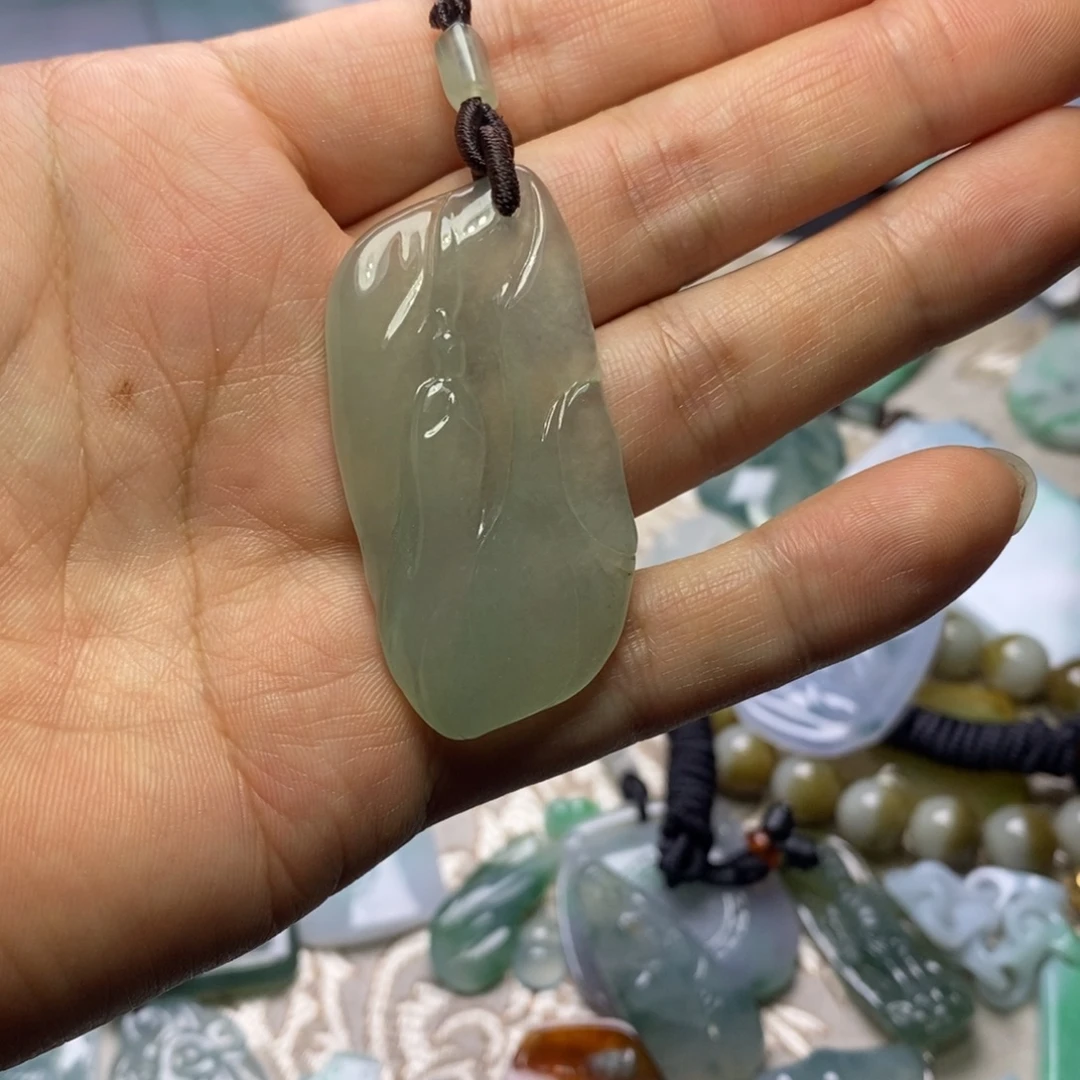牧***年定制翡翠未镶嵌悟到