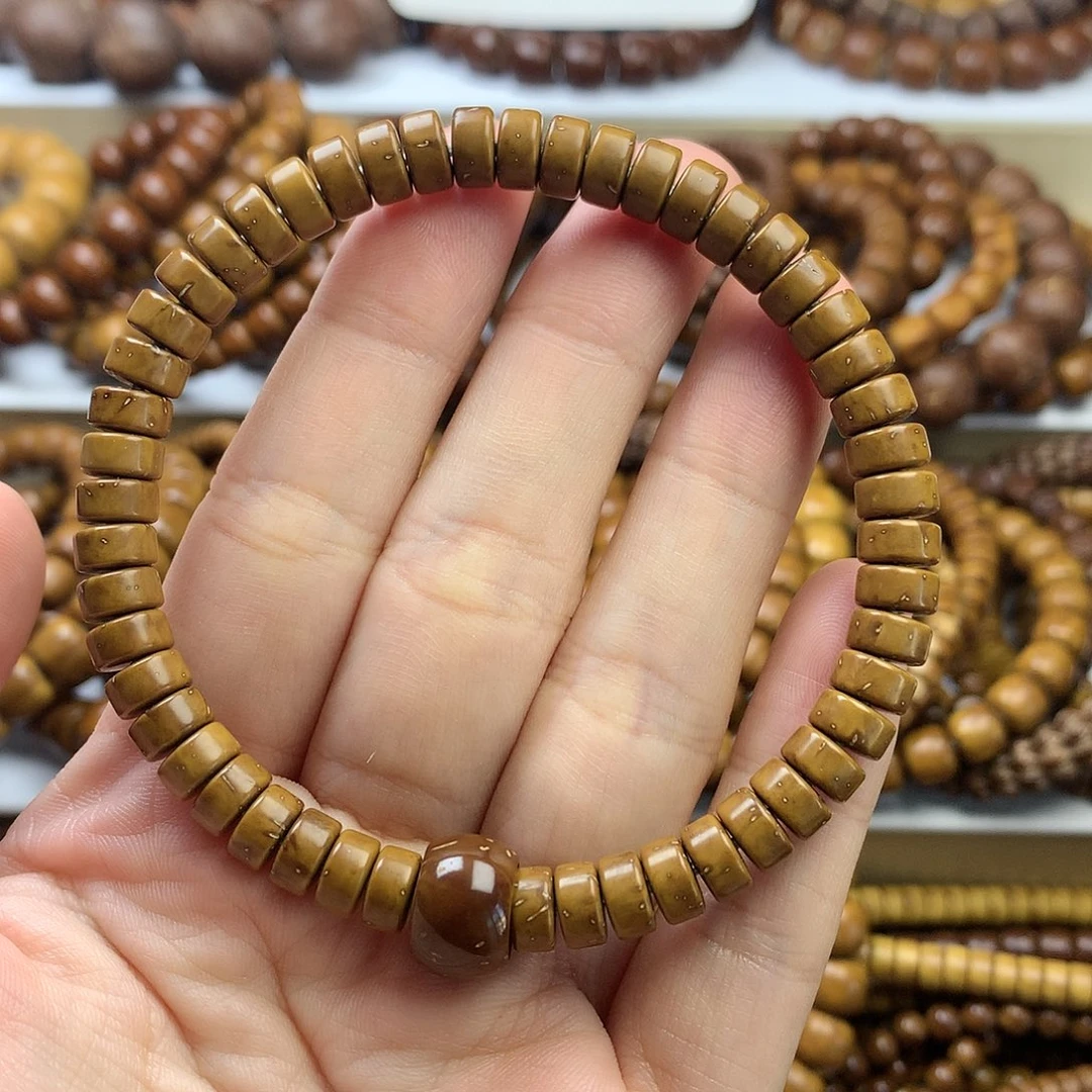 【闪购商品】紫金鼠手串咋*7*4……………