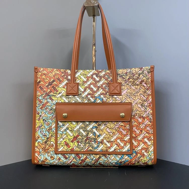 未使用 BURBERRY/博柏利 /C18378495728/[251223zbb]