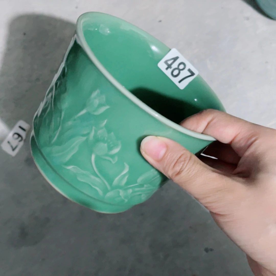 青瓷哈哈哈哈哈哈哈