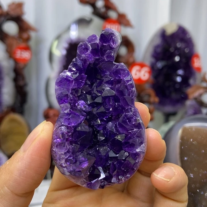 紫晶未镶嵌大型摆件（非配饰）