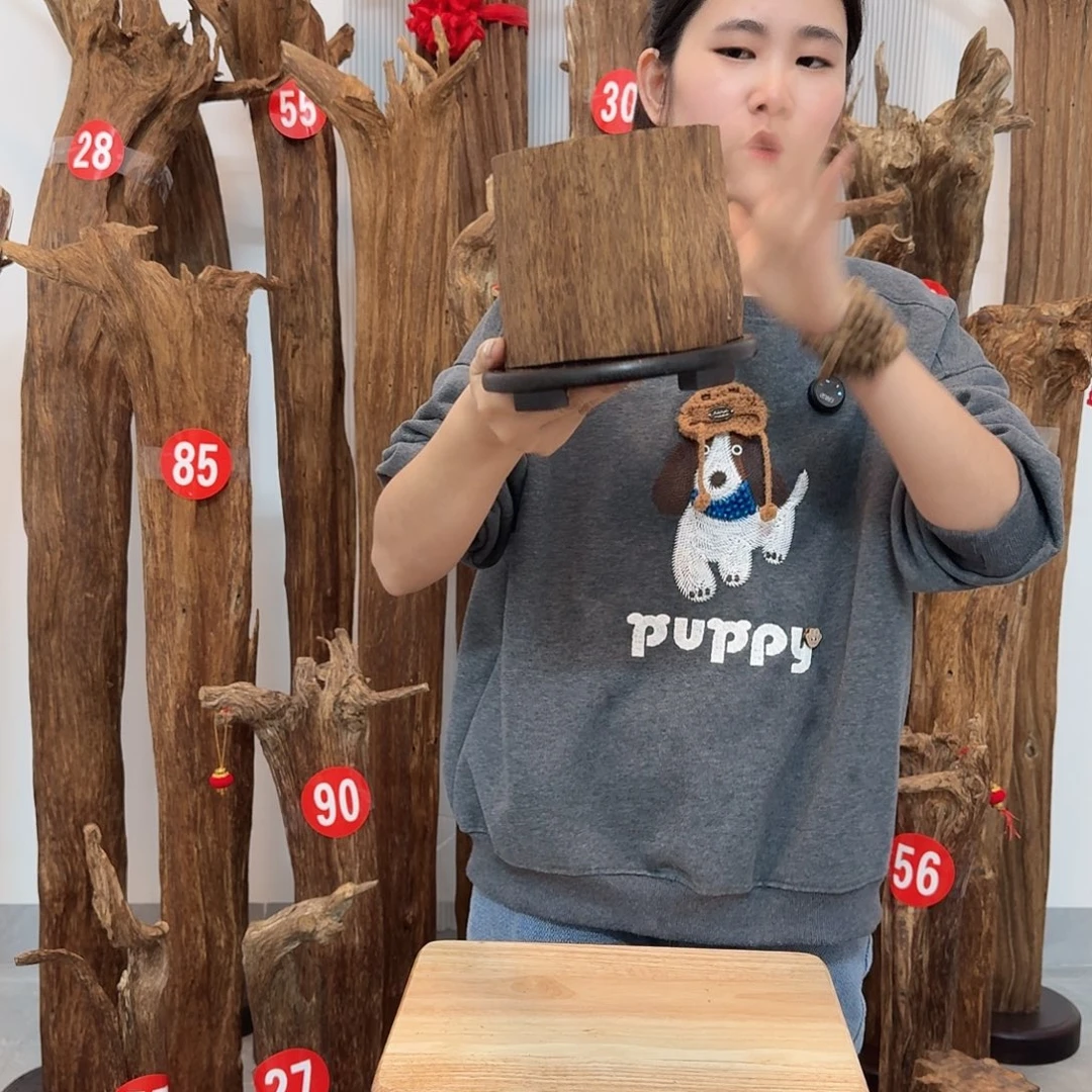 沉香碎屑沉香原材料