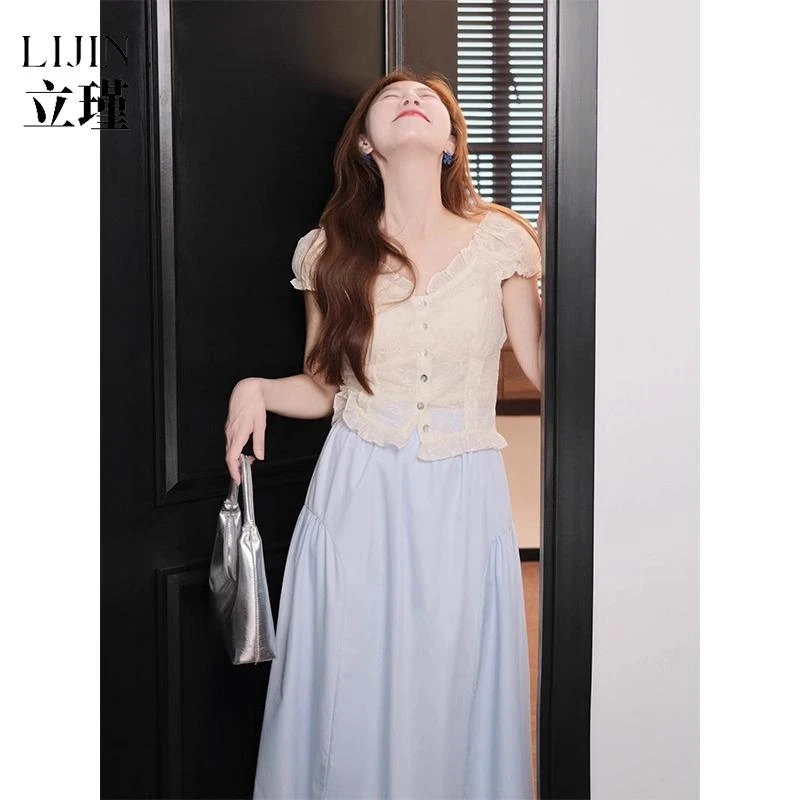 夏天女装搭配一整套今年流行漂亮设计感短袖衬衫上衣裙子两件套装