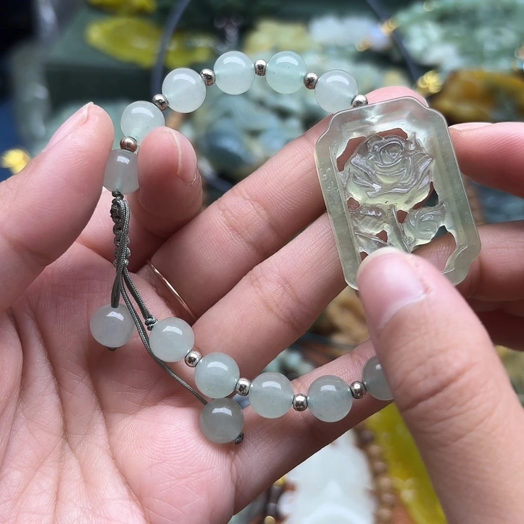 蛇纹石玉未镶嵌颈饰