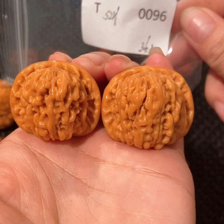 文玩核桃吊坠四座楼36