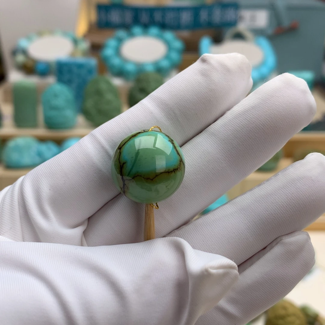 绿松石未镶嵌挂件