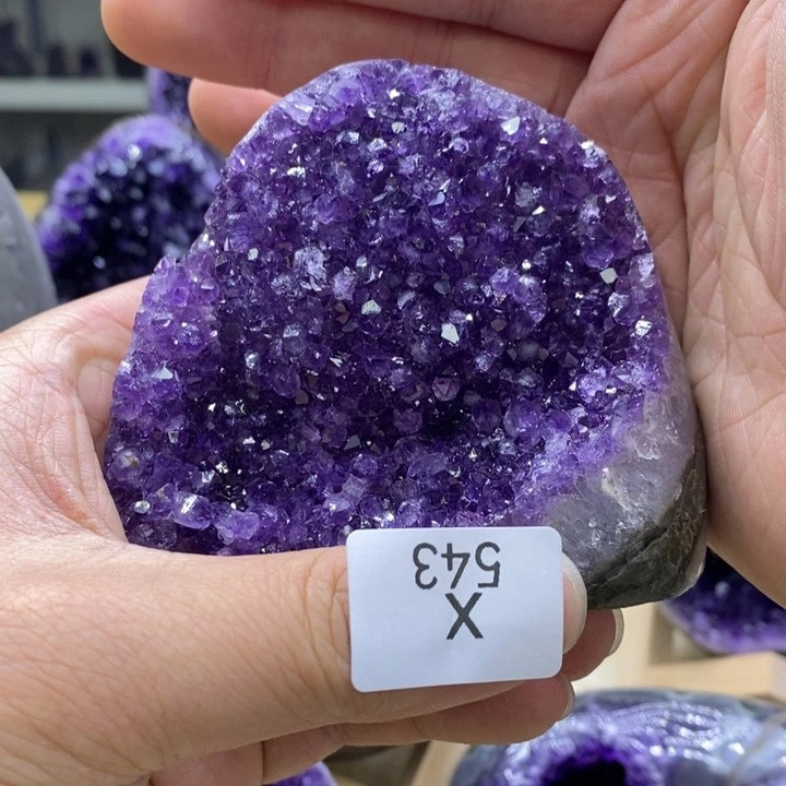 紫晶大型摆件（非配饰）未镶嵌